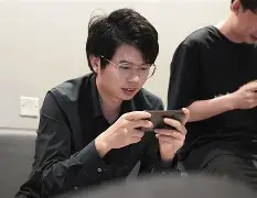 球队备战季后赛，全力以赴迎接挑战的简单介绍