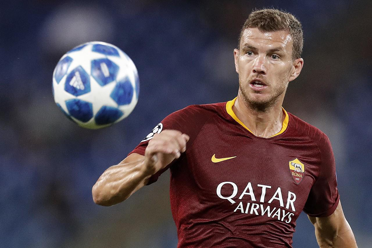 关于罗马队长德罗西致力于带领球队摆脱困境,恢复胜利的信息 关于罗马队长德罗西致力于带领球队摆脱困境,恢复胜利的信息