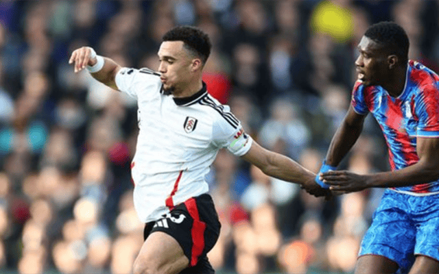 狼队意外失利,英超成绩出现起伏 狼队意外失利,英超成绩出现起伏